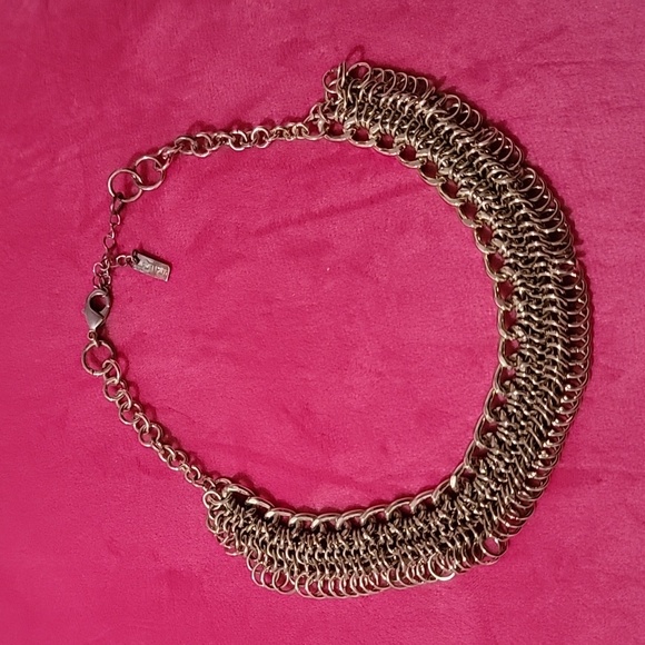 Jewelmint Joan of arc necklace has discoloration - Picture 1 of 2